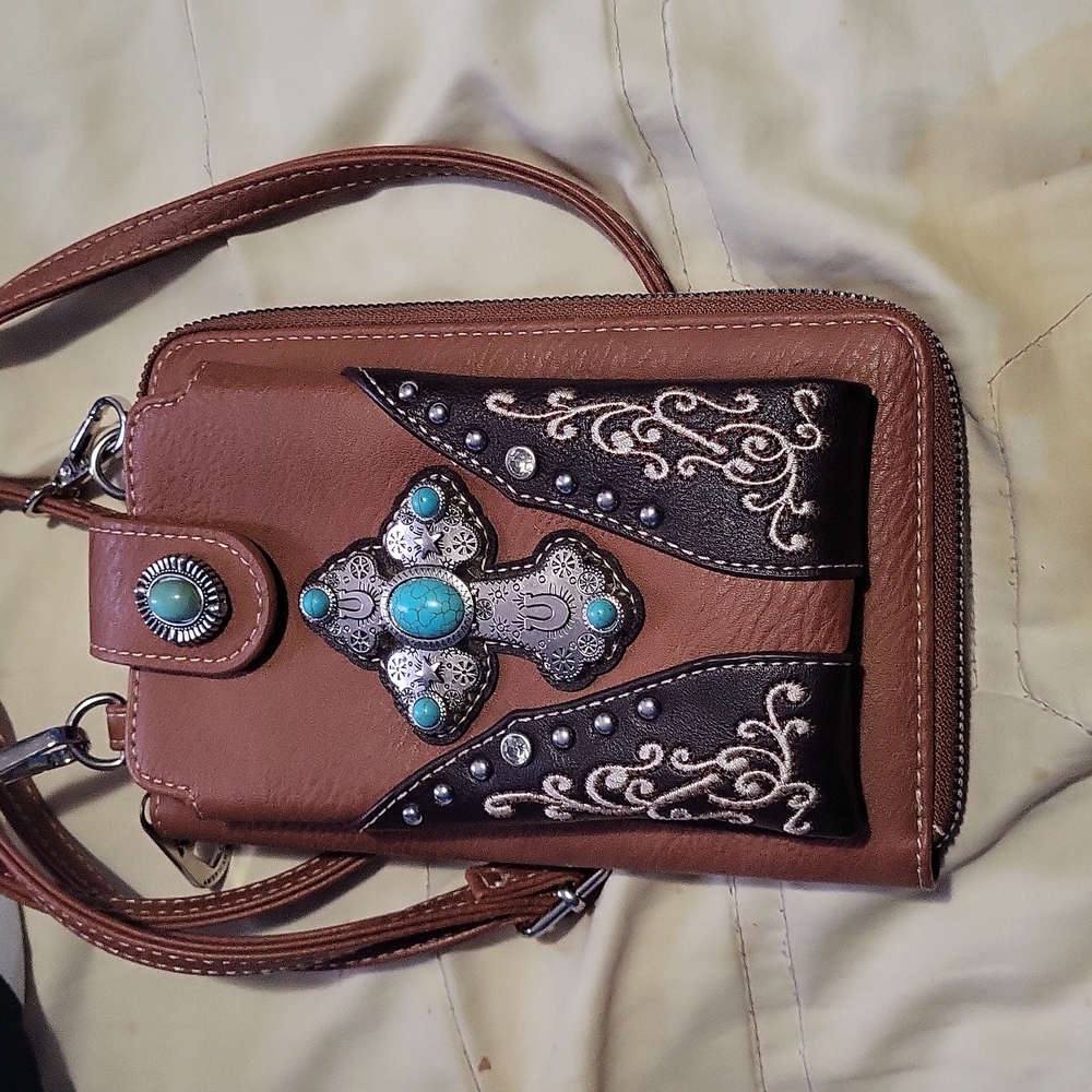 American Bling Crossbody wallet